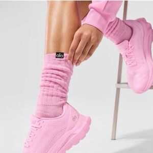 Alo Yoga Scrunch Sock – Sweet Pink (Size Medium)